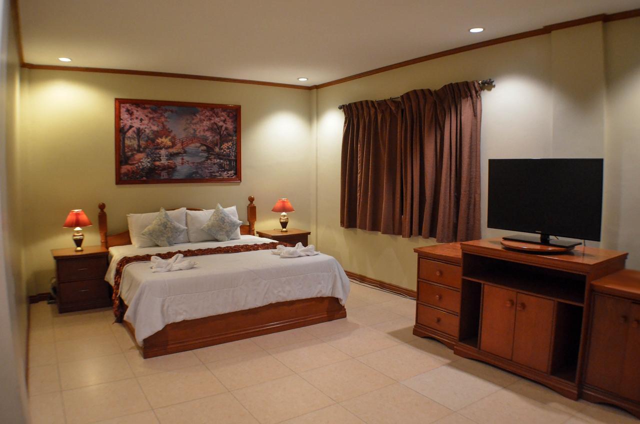 Subic Waterfront Resort And Hotel Eksteriør bilde
