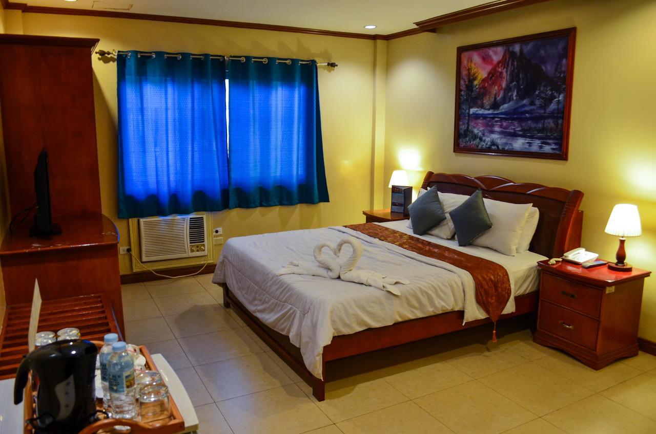 Subic Waterfront Resort And Hotel Eksteriør bilde