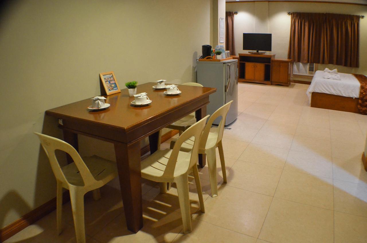 Subic Waterfront Resort And Hotel Eksteriør bilde