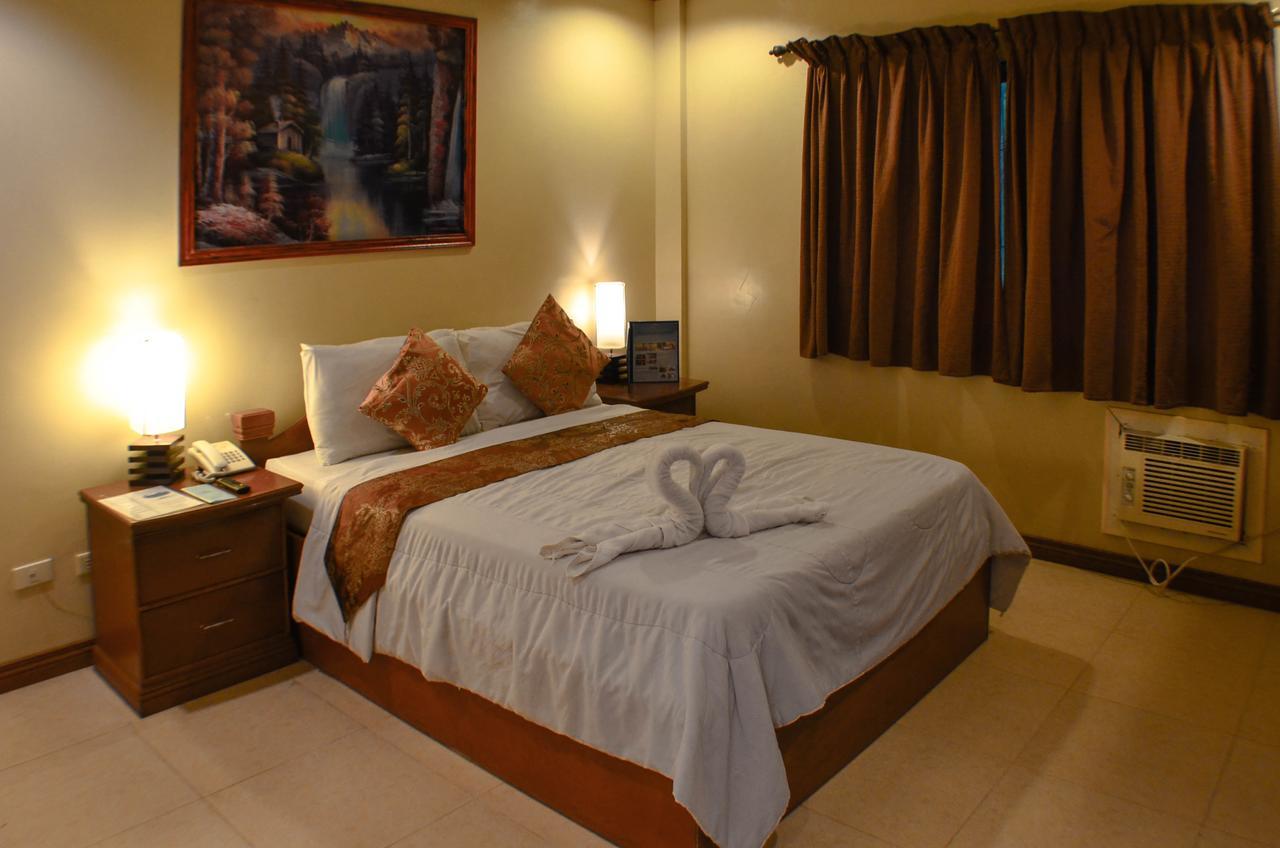 Subic Waterfront Resort And Hotel Eksteriør bilde