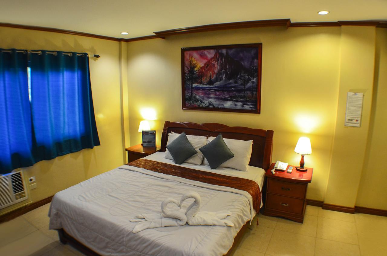 Subic Waterfront Resort And Hotel Eksteriør bilde